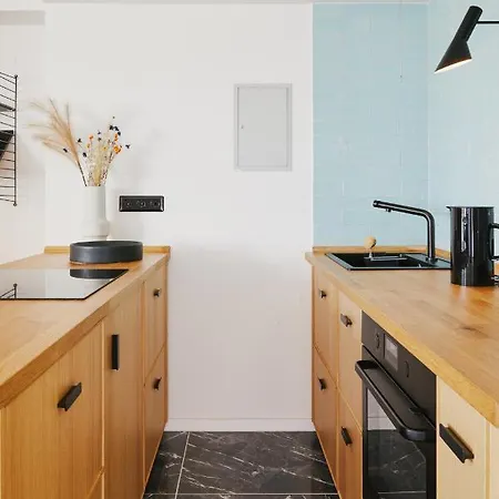 Apartment Welcome In - 'buena Vista' Met Dakterras En Berging, Dichtbij De Pistes